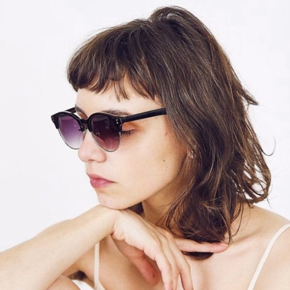Black Framed Wayfarers
